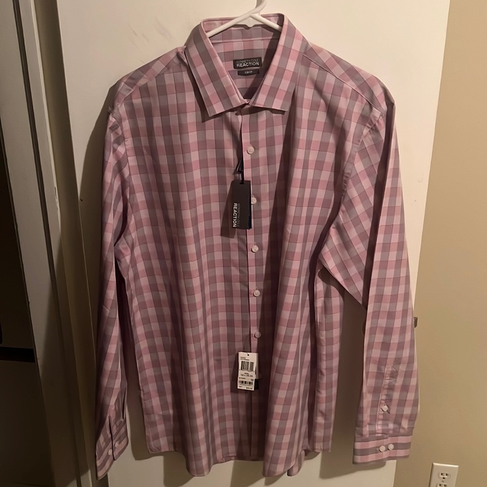 New with tags - Kenneth Cole - Reaction - Slim Fit 16-1/2 34-35